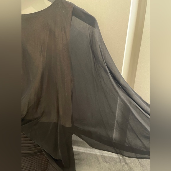 BCBG Maxazria cocktail mini black dress, asymmetrical sleeve, extra-small - Picture 4 of 6